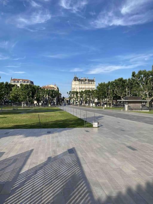 Emile Zola - Grand Appartement Proche Gare Et Polygone - Parking Gratuit- Béziers Exterior foto